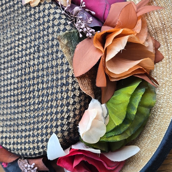 Vintage Kokin NY Couture  Floral Straw Hat Flowers Velvet Black Trim - Picture 3 of 8